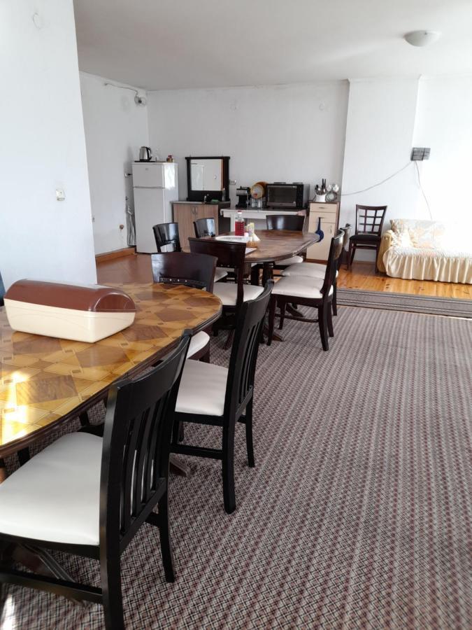 דוברינישטה Yana Guest House מראה חיצוני תמונה