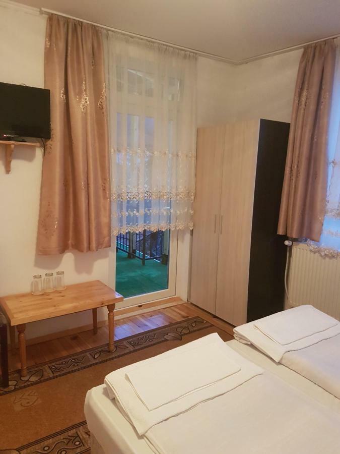 דוברינישטה Yana Guest House מראה חיצוני תמונה